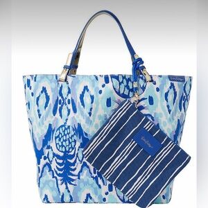 NWT Lilly Pulitzer Beach Bathers Reversible Tote in Tropi Call Me Print